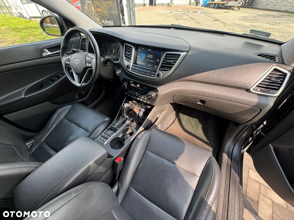 Hyundai Tucson blue 1.7 CRDi 2WD DCT Premium - 35