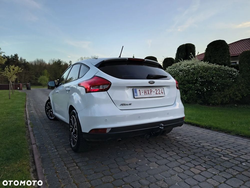 Ford Focus 1.5 TDCi ECOnetic 88g Start-Stopp-System Business - 32