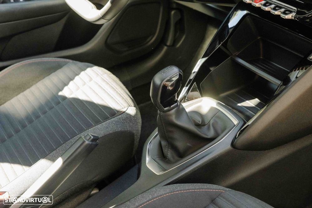 Peugeot 208 1.2 PureTech Active Pack - 23