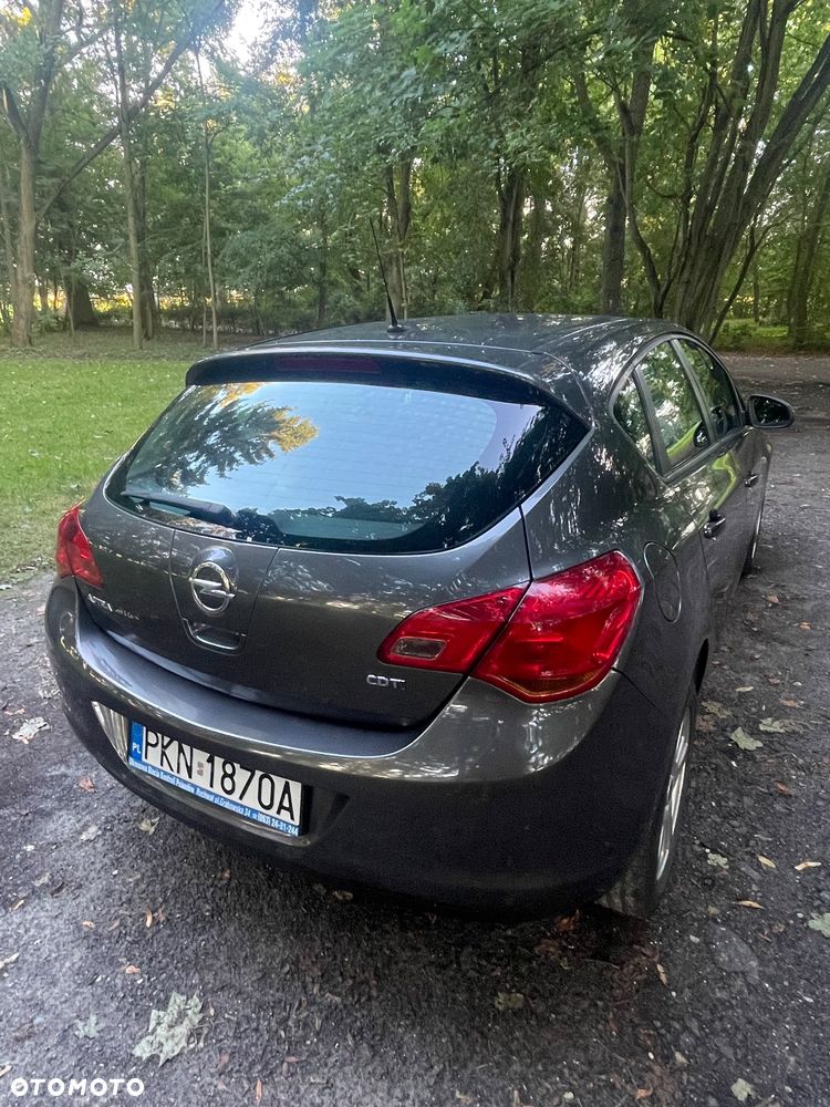 Opel Astra 1.7 CDTI - 8