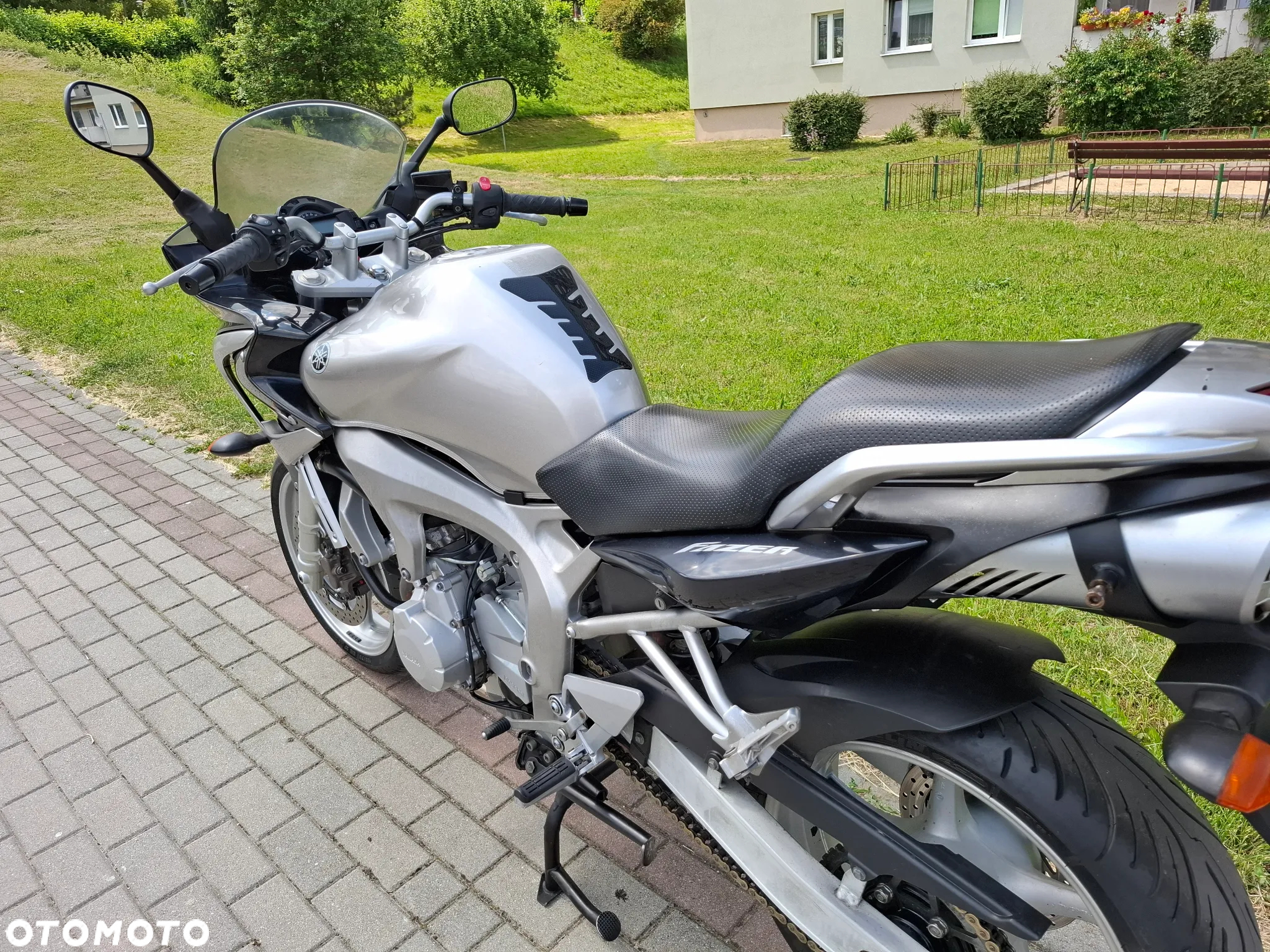 Yamaha FZ6 - 13