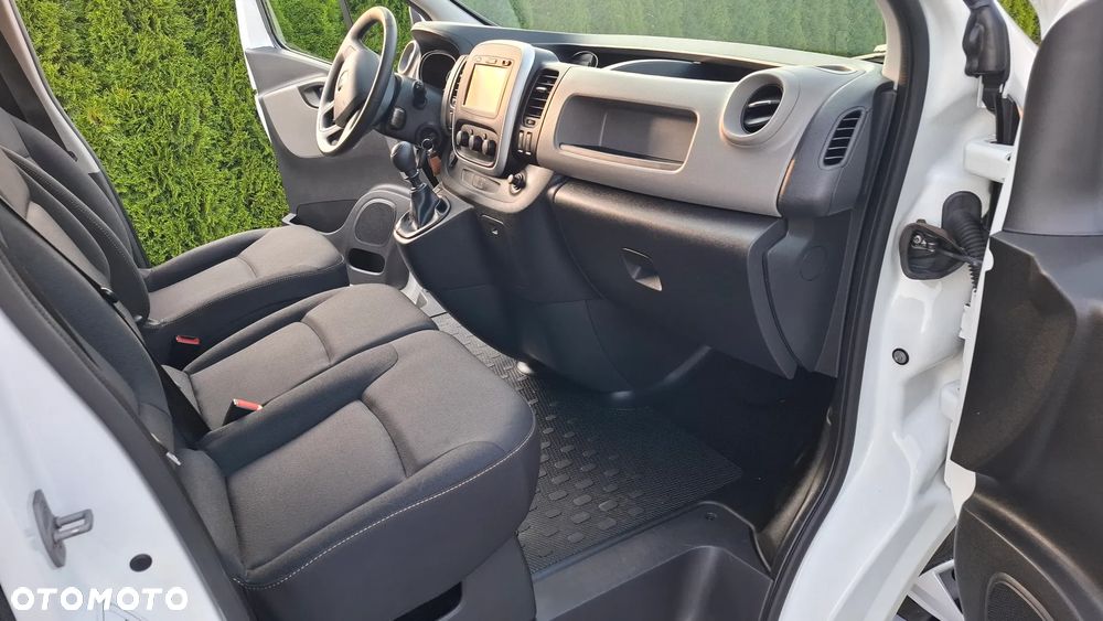 Renault Trafic - 12