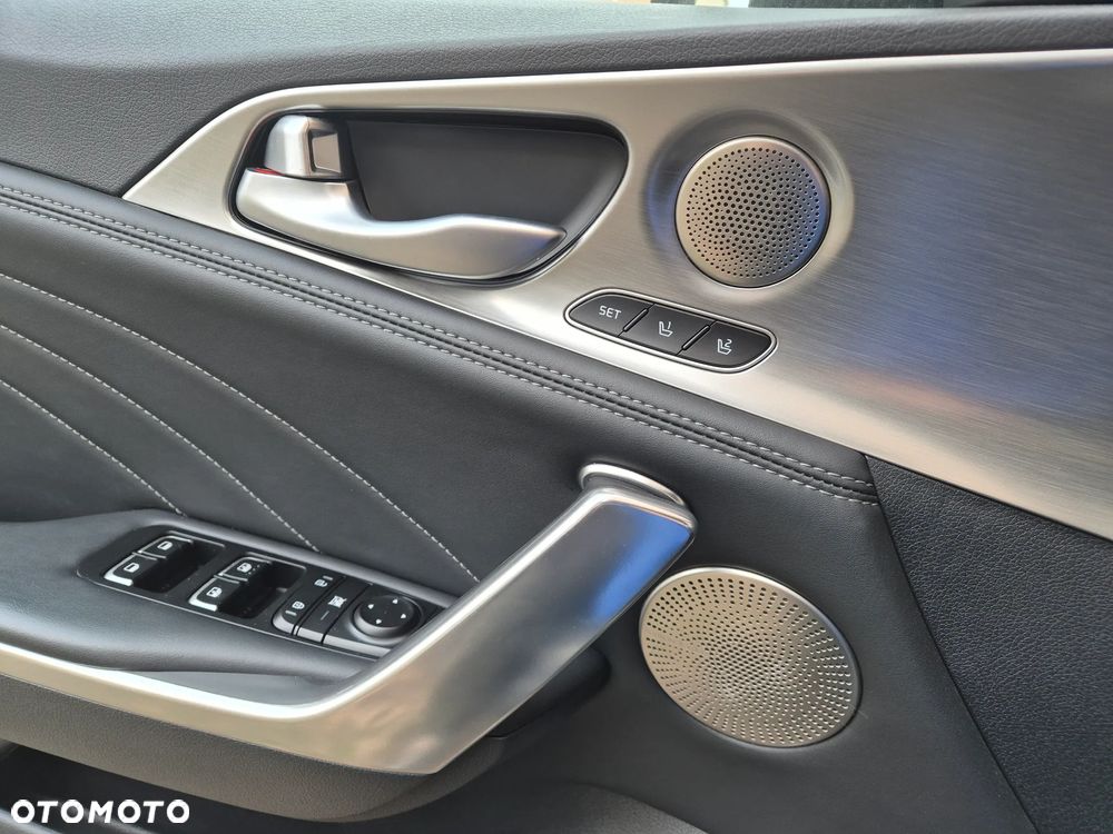 Kia Stinger 3.3 T-GDI AWD OPF GT - 25