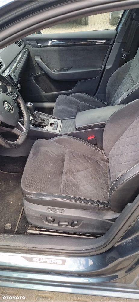 Skoda Superb 2.0 TDI 4x4 Sportline DSG - 12