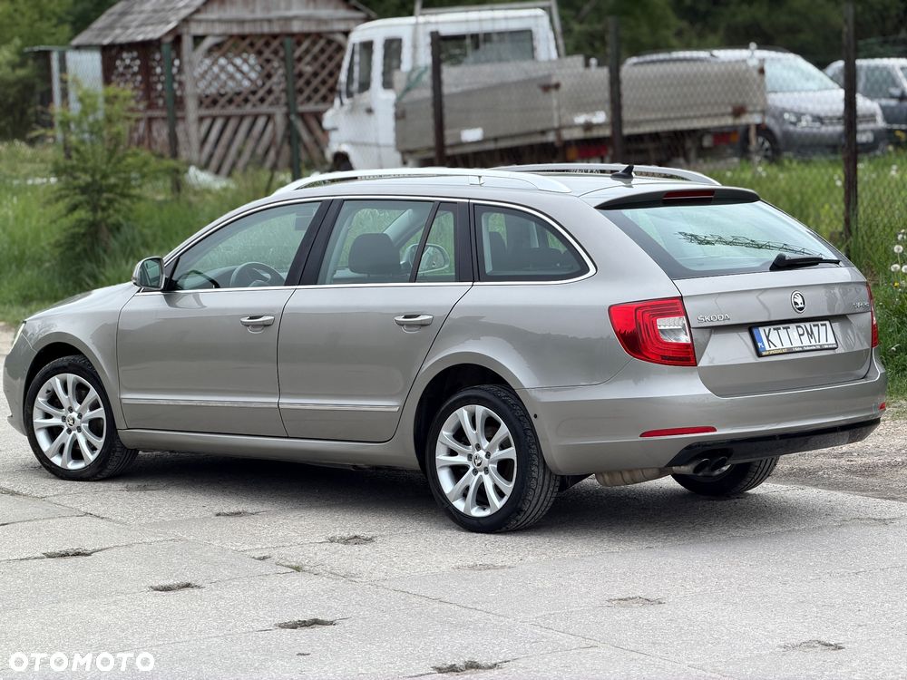 Skoda Superb 2.0 TDI Elegance DSG - 17