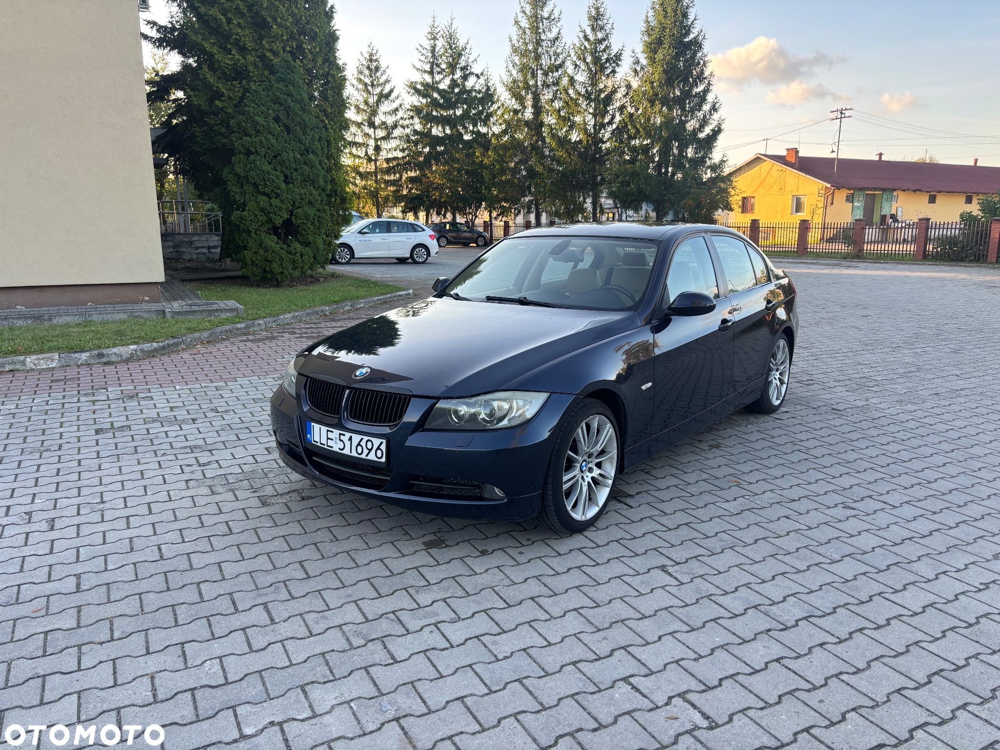 BMW Seria 3 320i - 1