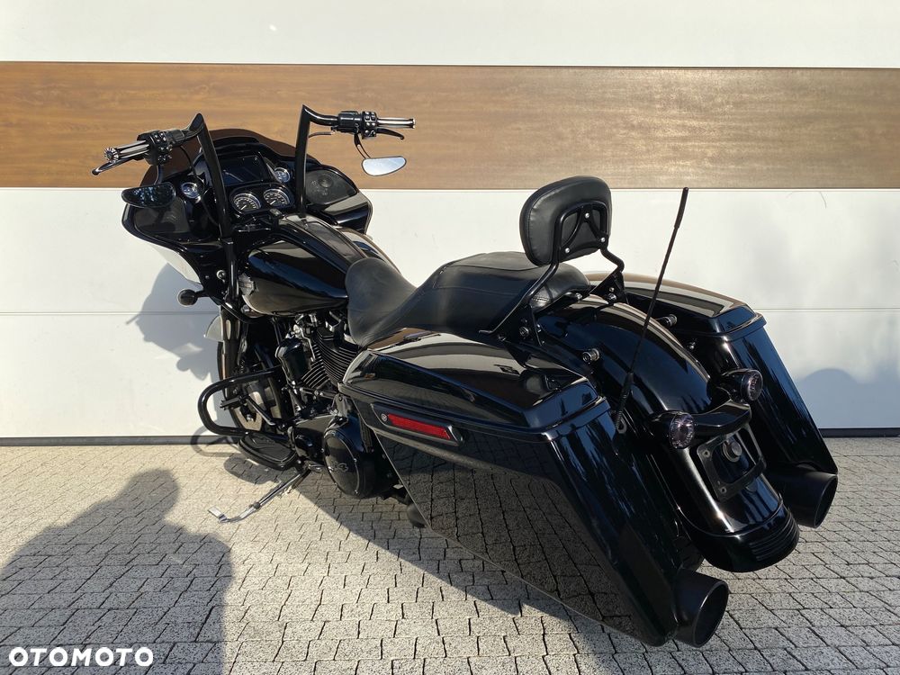 Harley-Davidson Touring Road Glide - 12