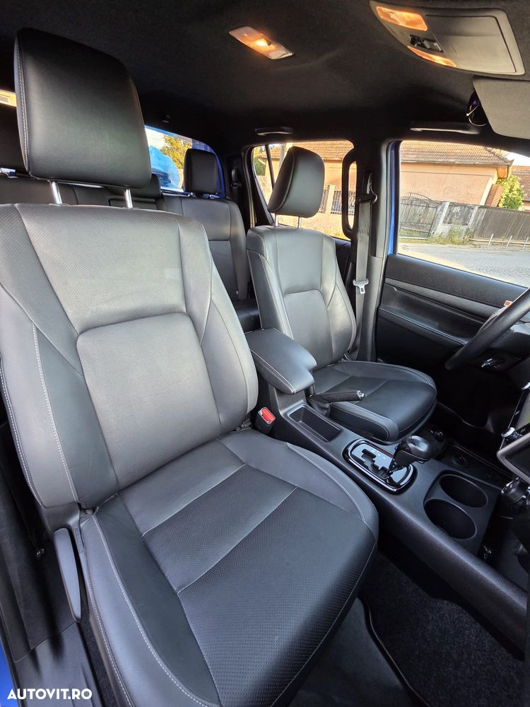 Toyota Hilux 2.8D 204CP 4x4 Double Cab AT Invincible - 21