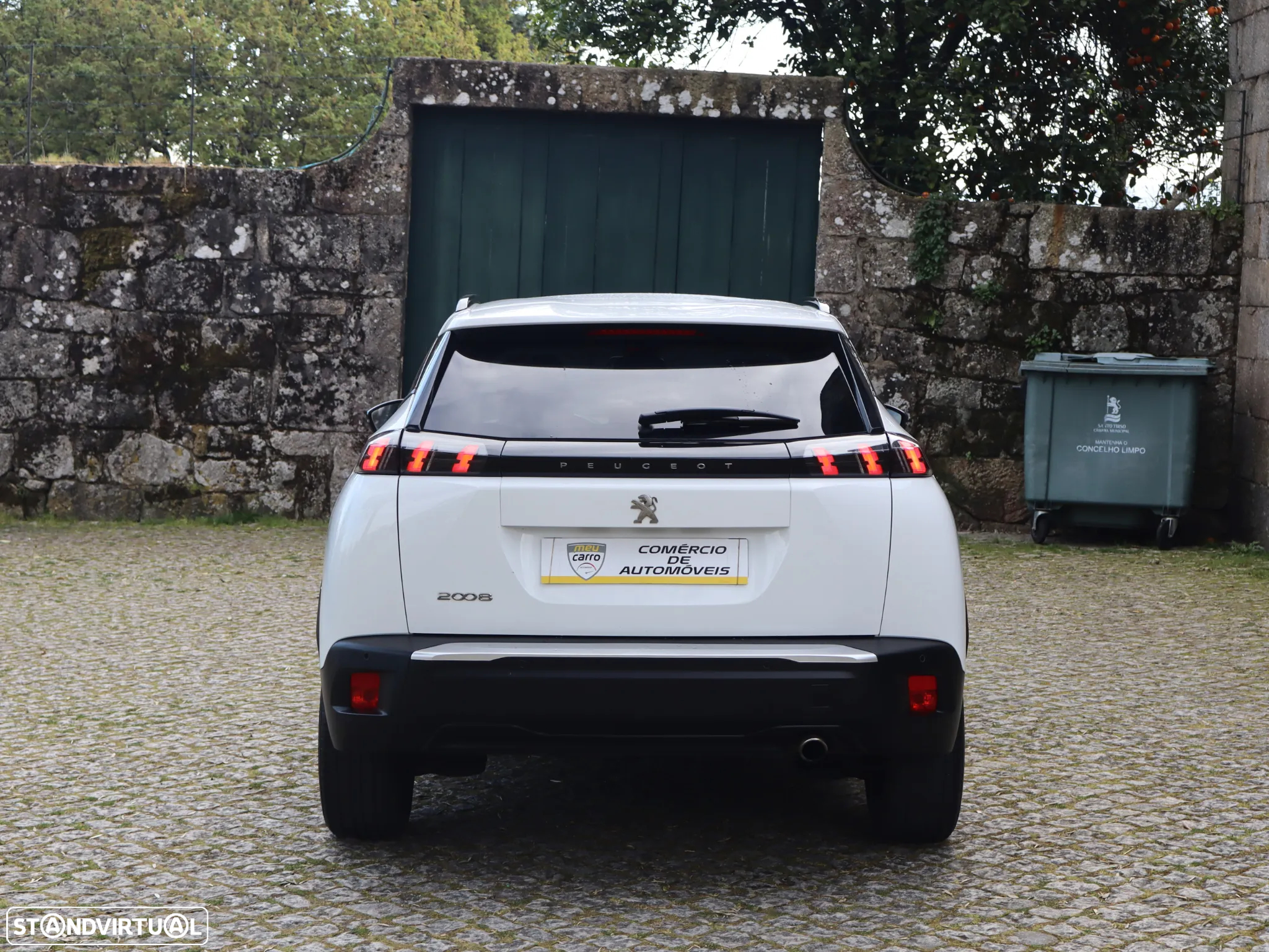 Peugeot 2008 1.5 BlueHDi Allure EAT8 - 3