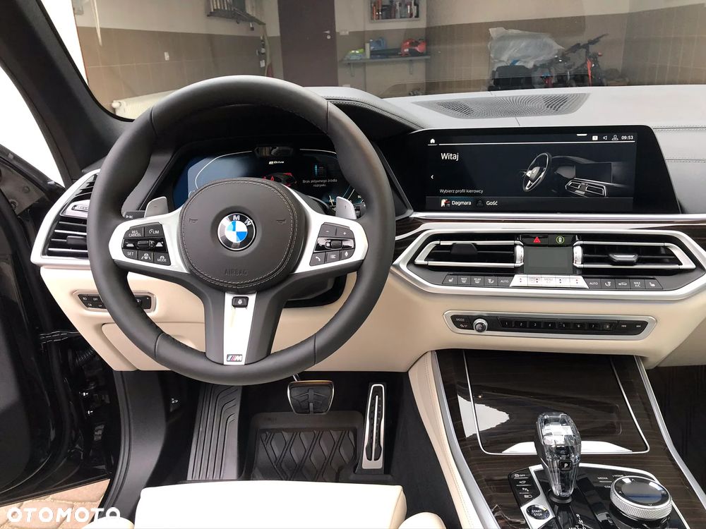 BMW X5 xDrive45e - 32