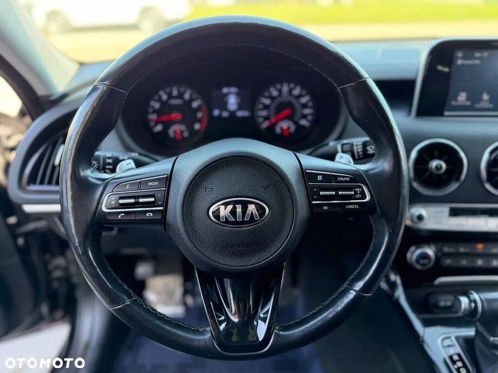 Kia Stinger 2.0 T-GDI GT Line - 9