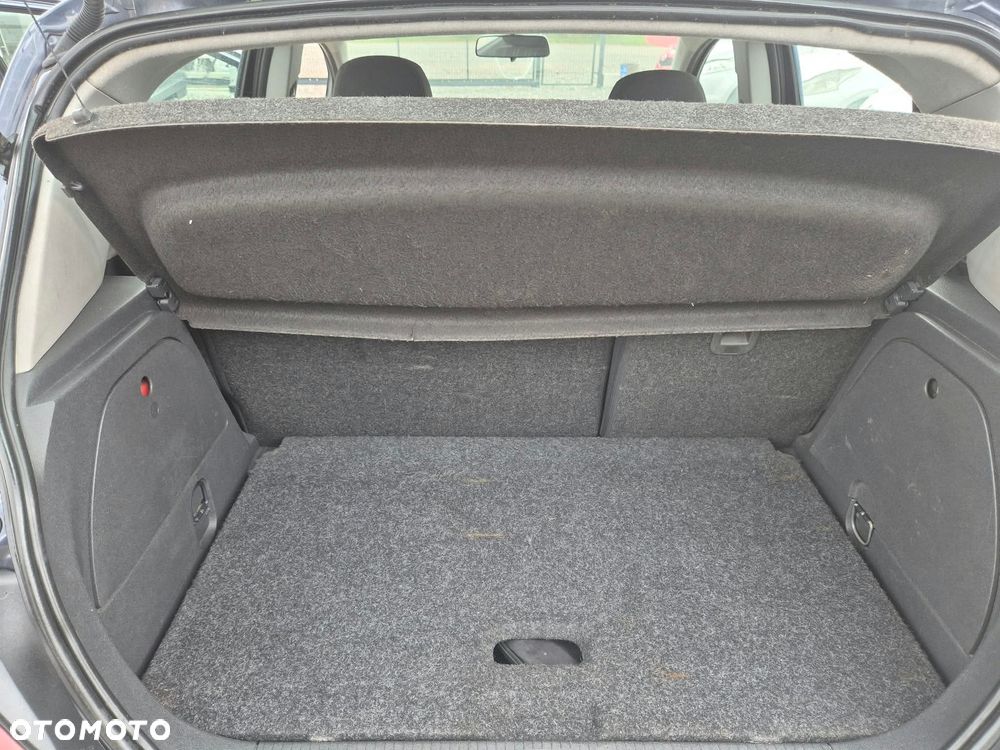 Opel Corsa 1.4 16V Enjoy - 19