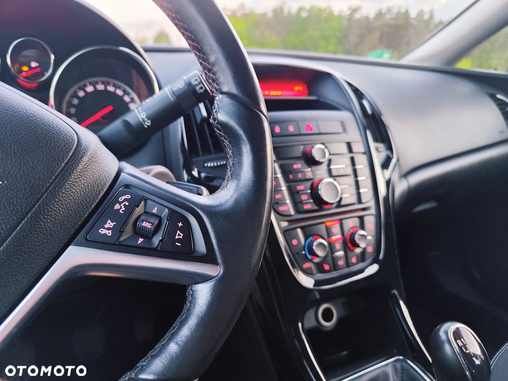 Opel Astra 1.7 CDTI DPF 150 Jahre - 17