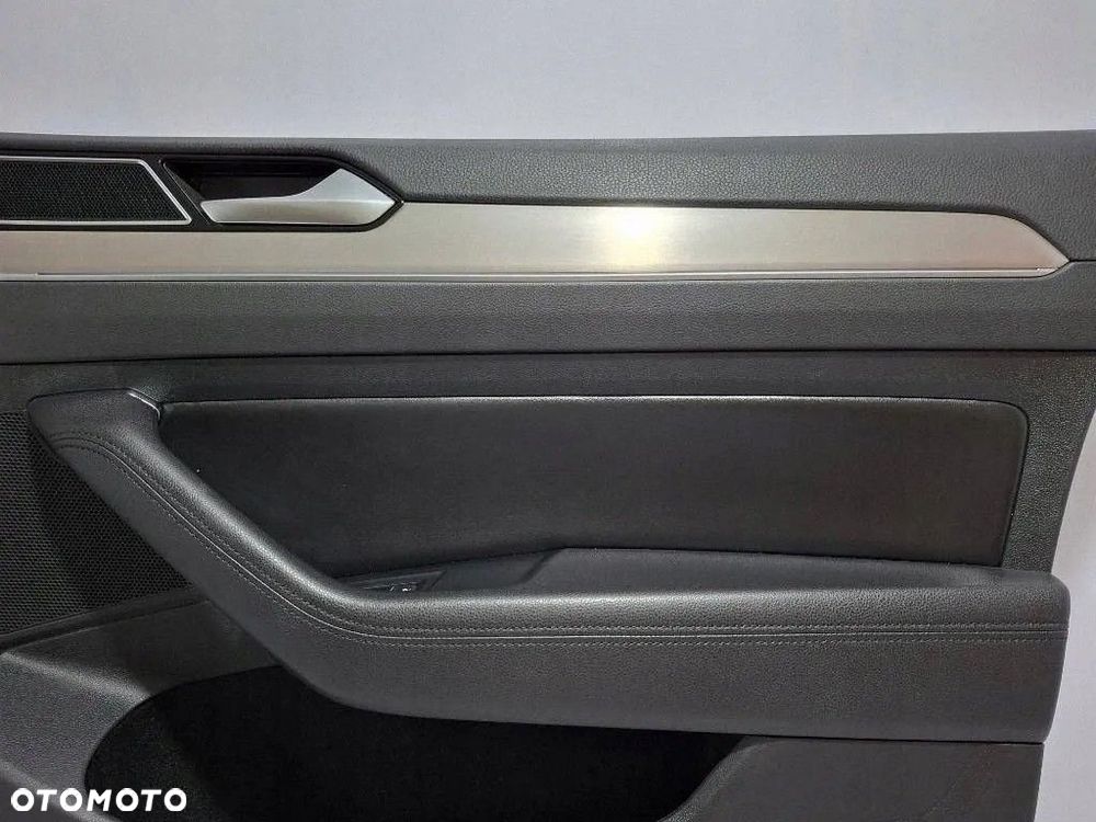 VW PASSAT B8 2019 Boczek drzwi przednich prawy skóra LED 3G1867012 europa - 3