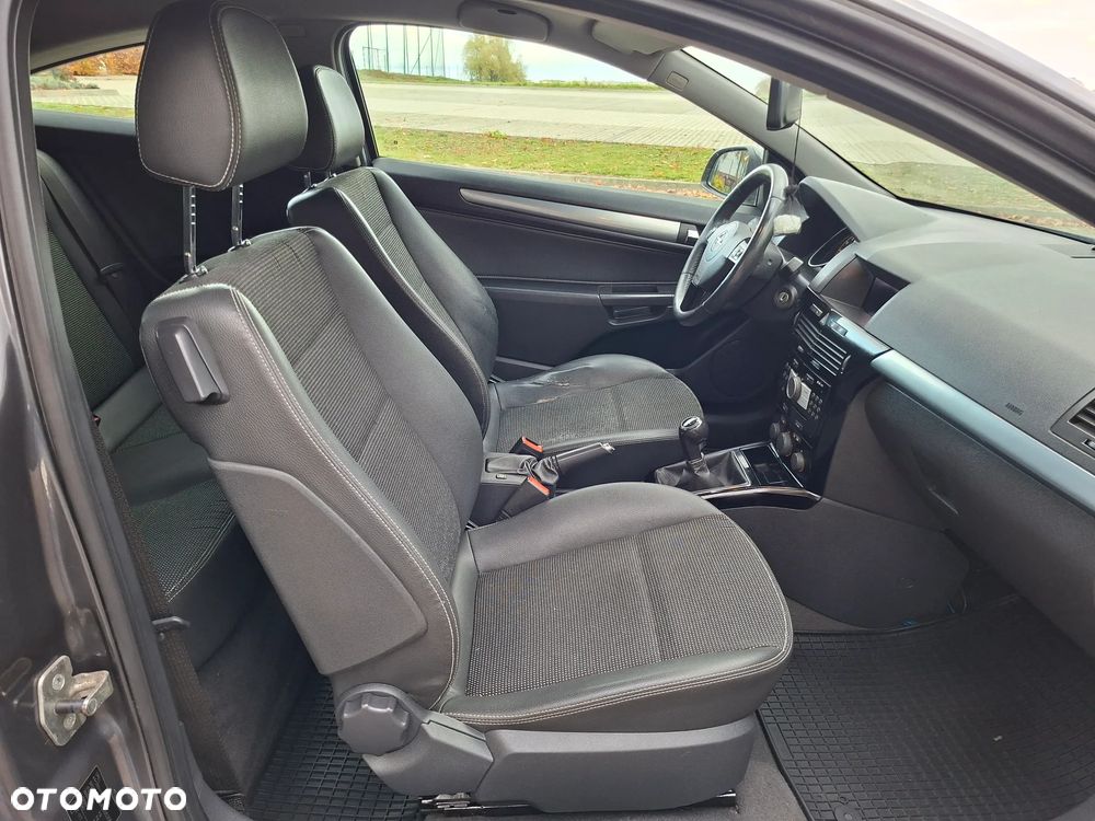 Opel Astra 1.6 Sport - 19