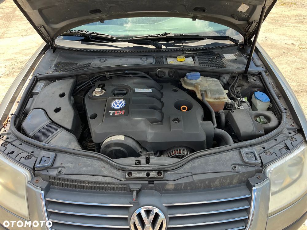 Volkswagen Passat 1.9 TDI Basis - 6