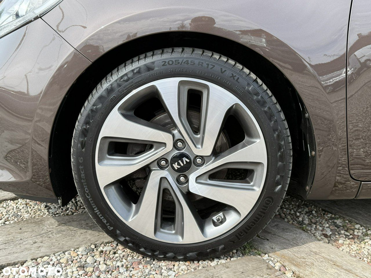 Kia Rio - 39