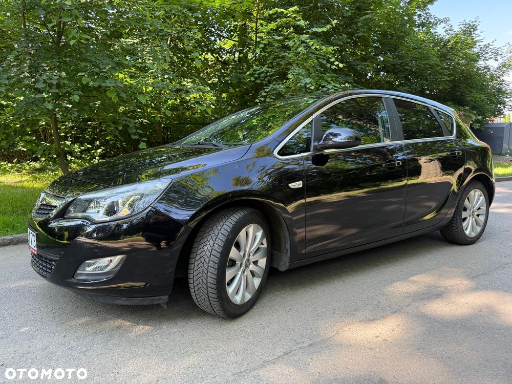Opel Astra 1.4 Turbo Cosmo - 2