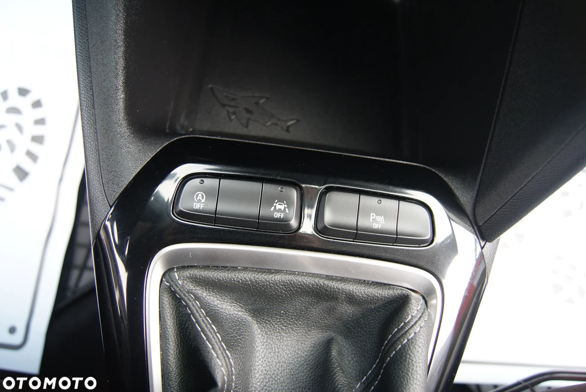 Opel Corsa 1.2 Business S&S - 26