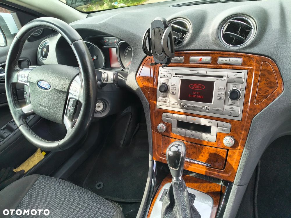 Ford Mondeo - 8