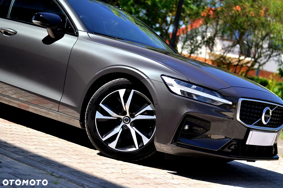 Volvo V60 D4 Geartronic R-Design - 5