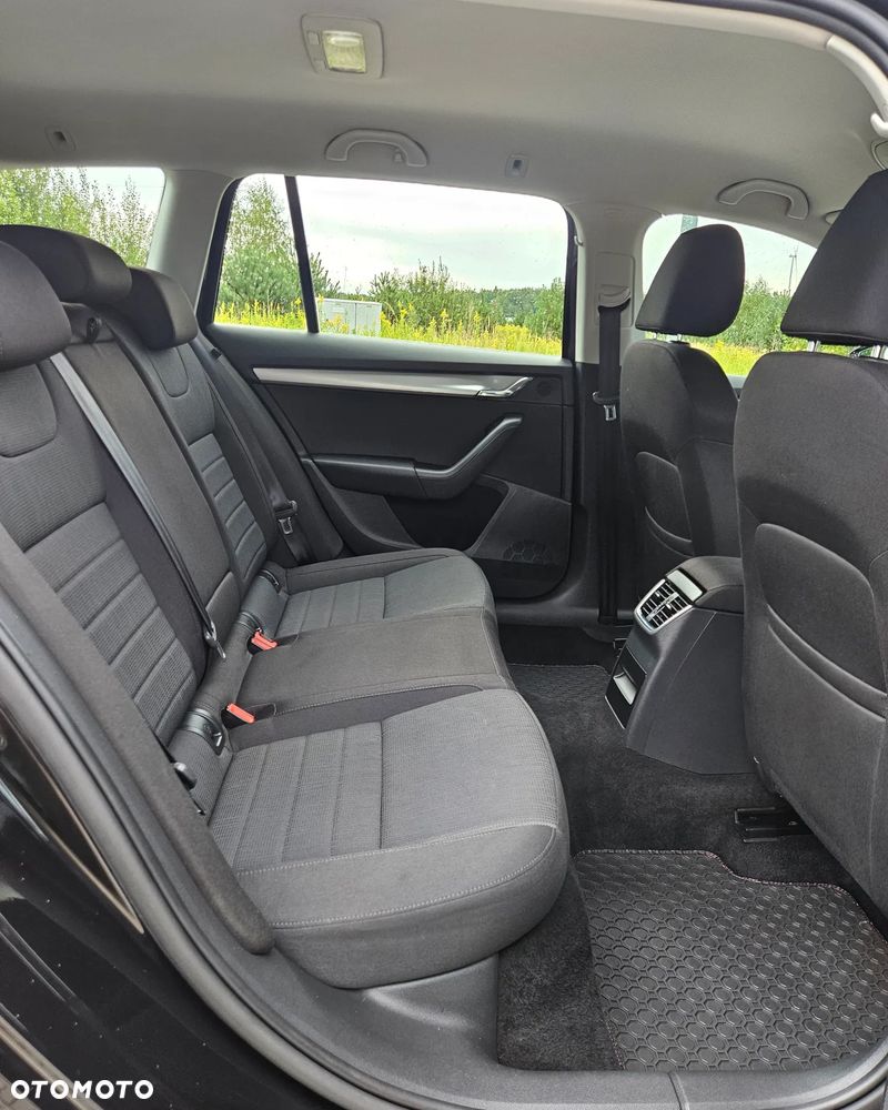 Skoda Octavia 2.0 TDI Edition - 17