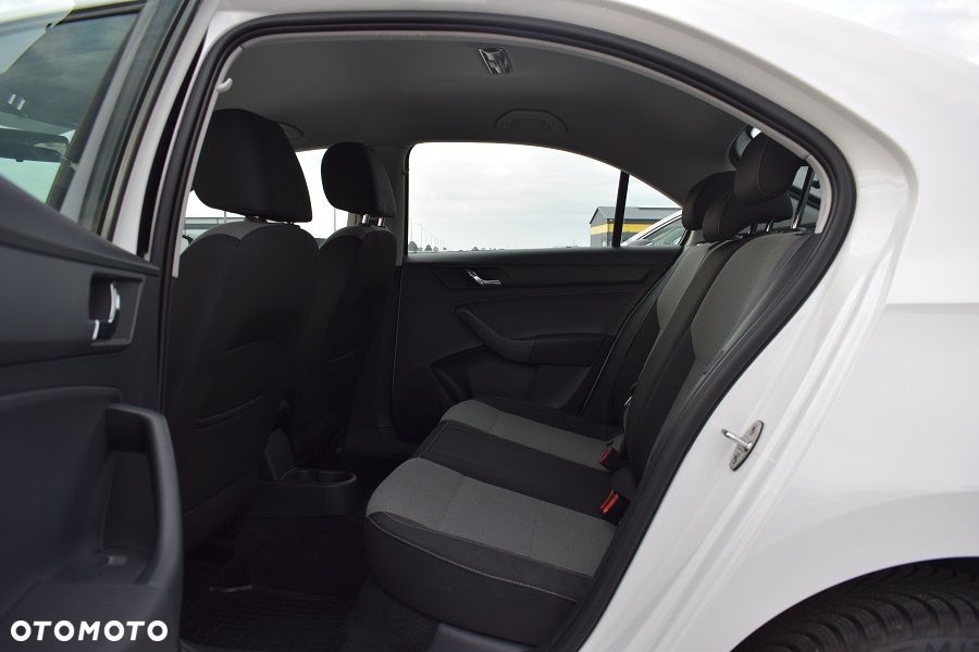 Skoda RAPID Spb 1.6 TDI DPF Ambition - 7