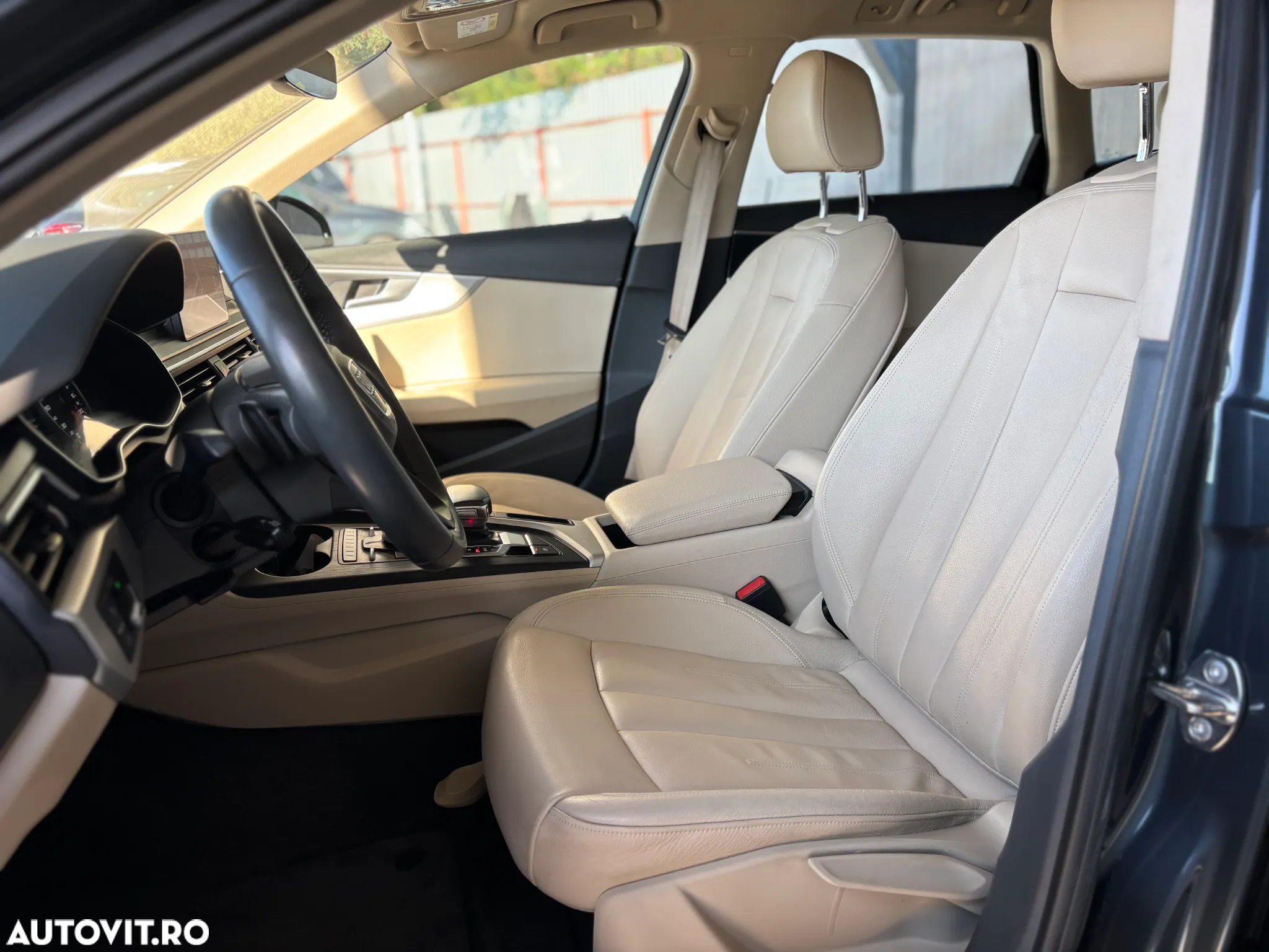 Audi A4 Avant 35 TFSI S tronic - 14