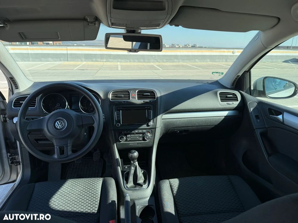 Volkswagen Golf 2.0 TDI DPF Trendline - 12