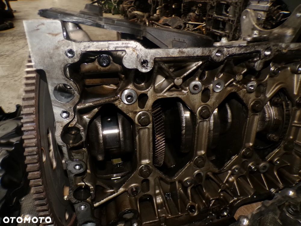 Silnik na części wał korbowy głowica tłok korbowód D420T2 - 2