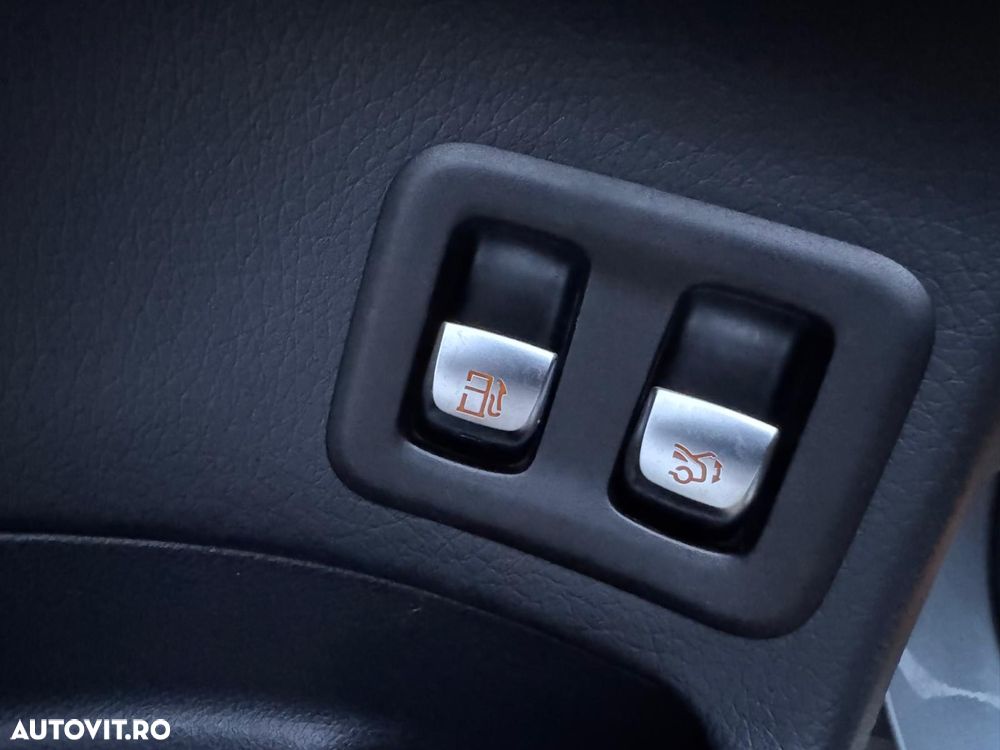 Mercedes-Benz GLC - 29