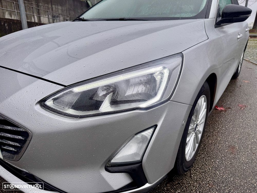 Ford Focus 1.0 EcoBoost Titanium - 11