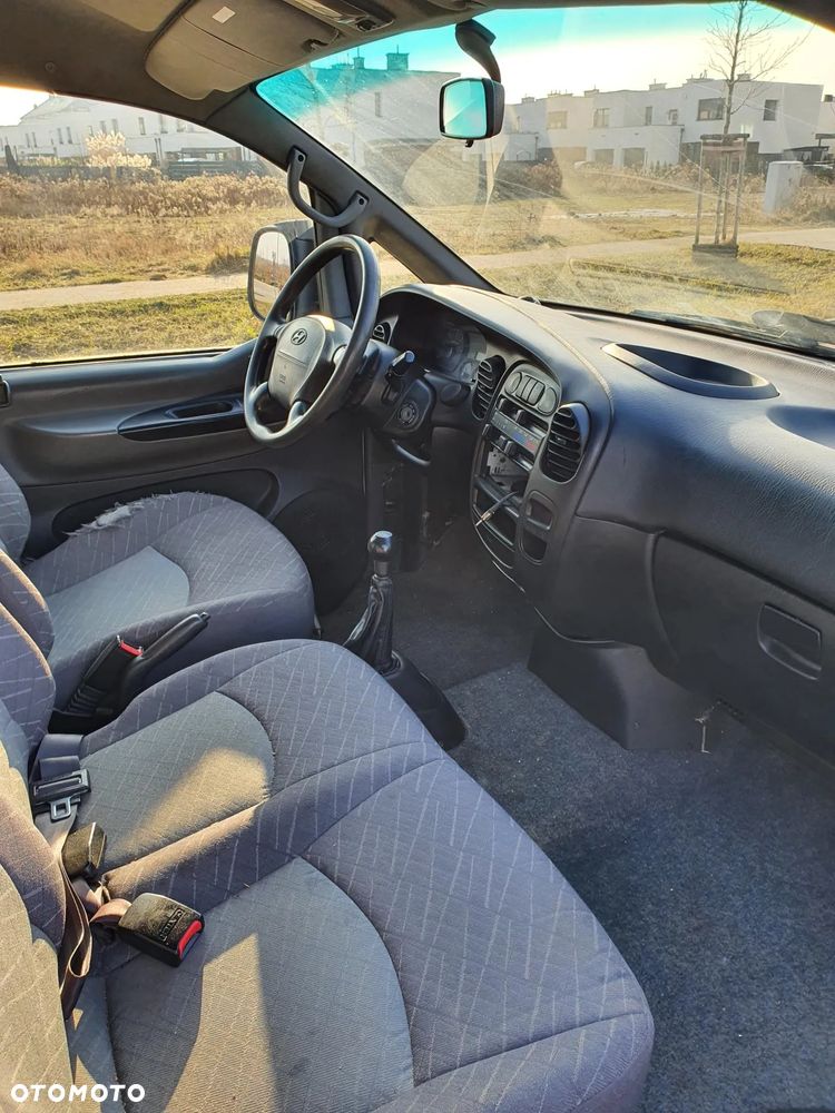 Hyundai H-1 / C12 - 10