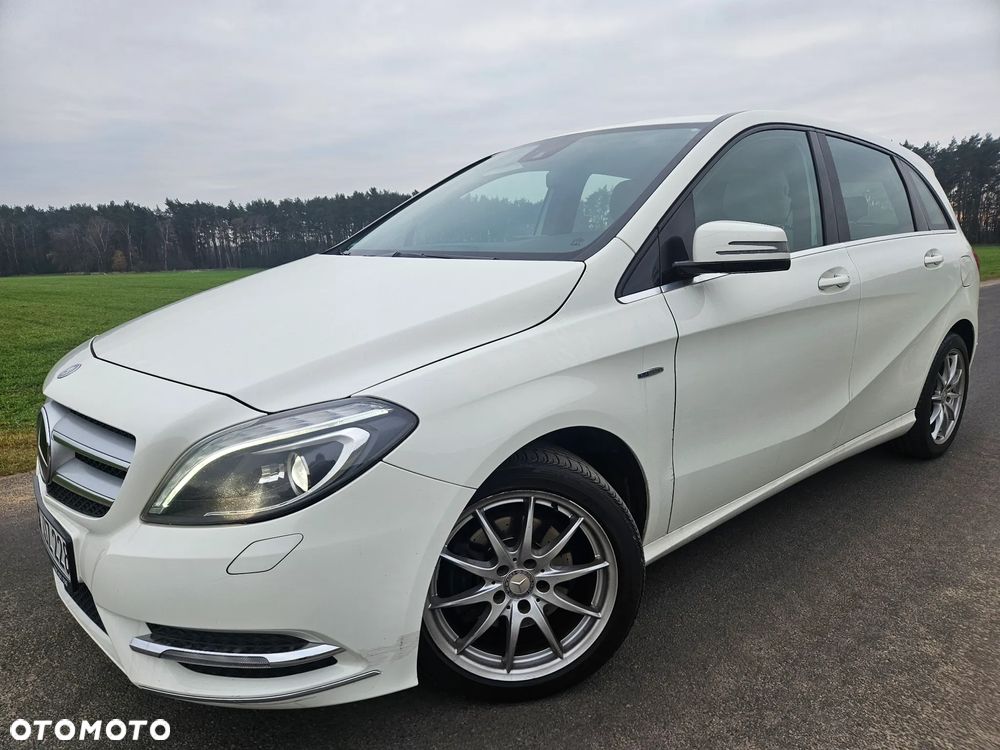 Mercedes-Benz Klasa B 180 BlueEFFICIENCY Edition Style - 2