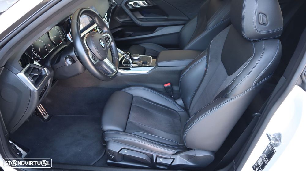 BMW M240i xDrive Auto - 16