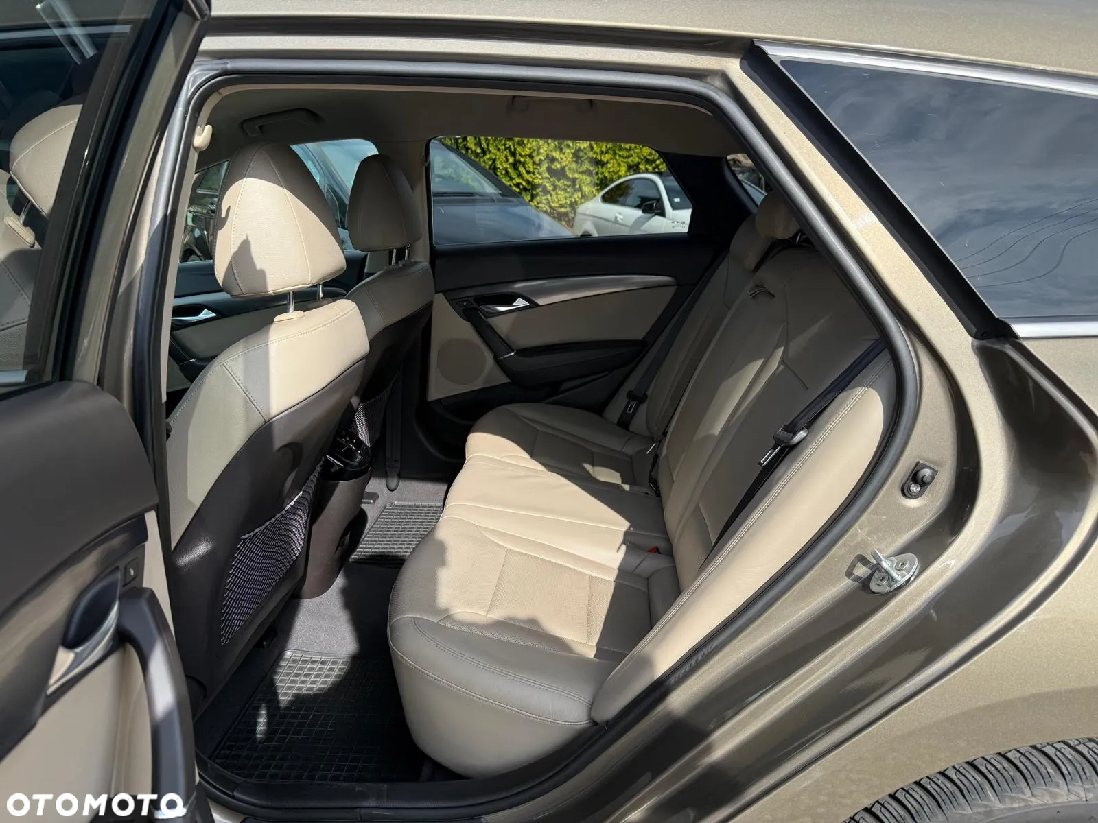 Hyundai i40 2.0 GDI Premium - 25