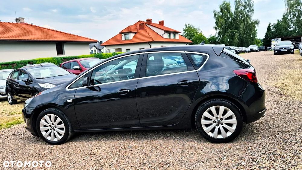 Opel Astra 1.4 T Cosmo S&S - 22