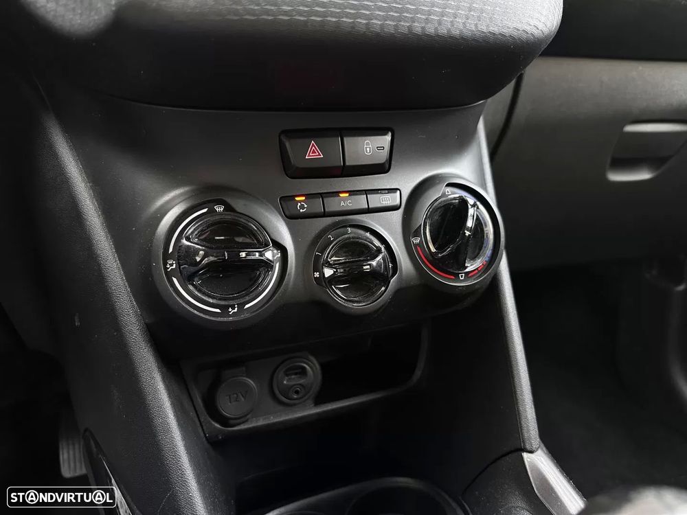 Peugeot 2008 1.2 PureTech Style - 26