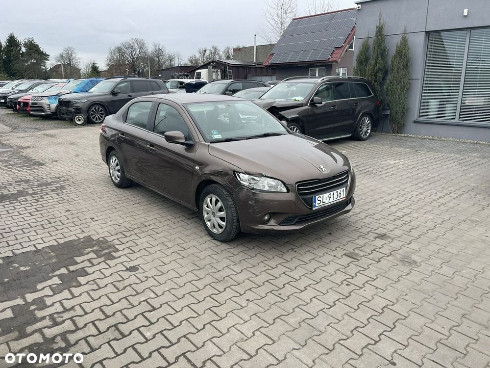 Peugeot 301 1.2 VTi/Pure Tech Active - 2
