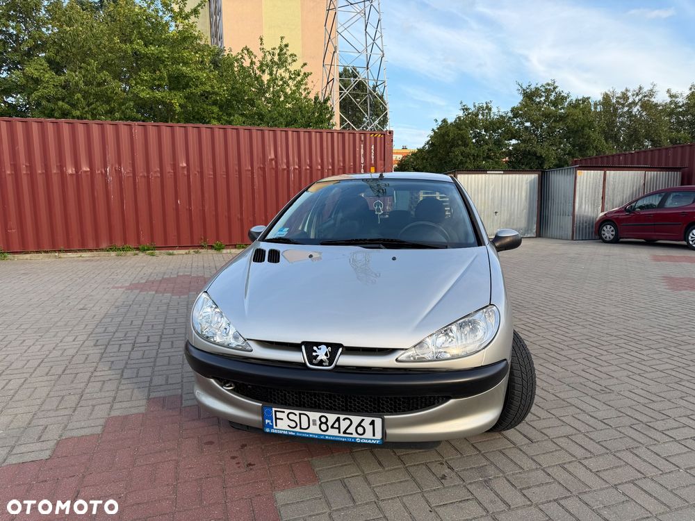 Peugeot 206 - 3