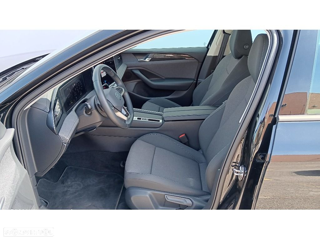 VW Passat Variant - 7