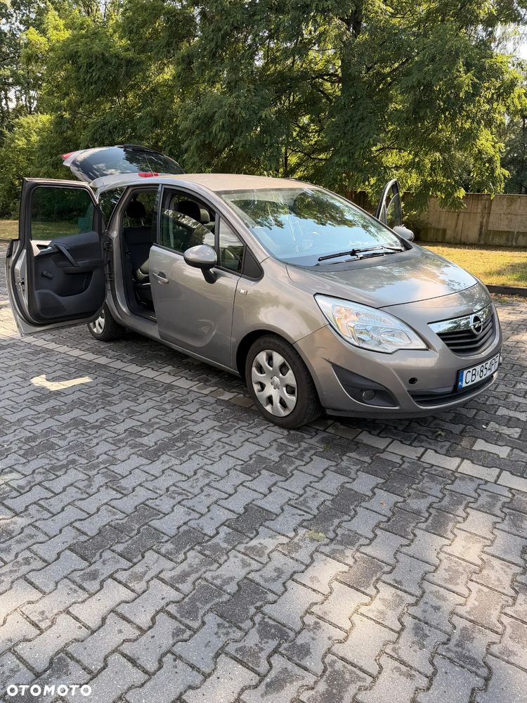 Opel Meriva - 11