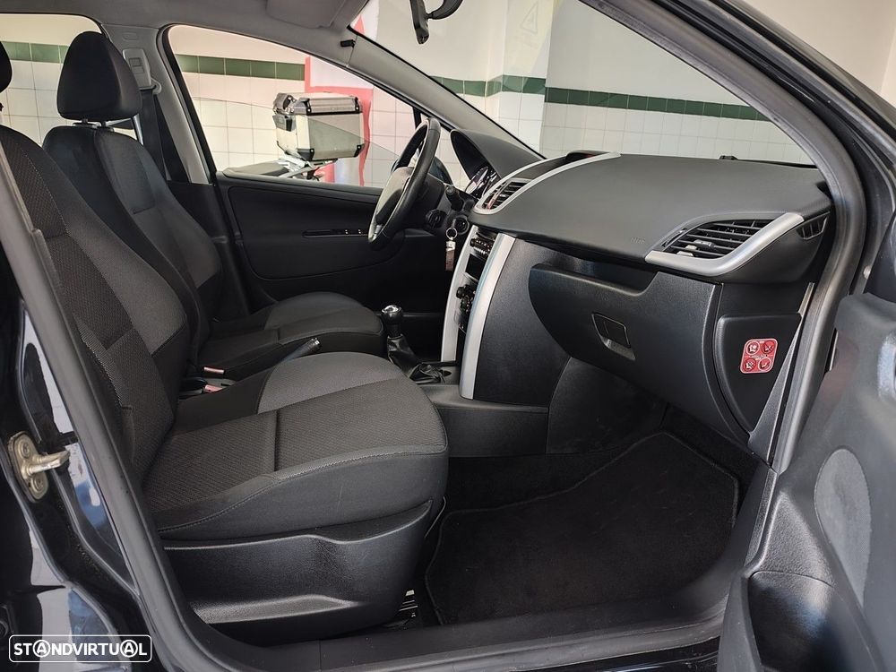 Peugeot 207 1.4 16V Active - 10