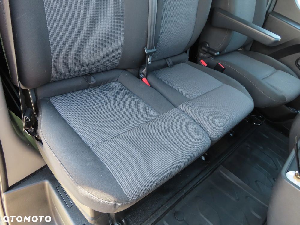 Renault Master 2.3 dCi 163 KM 7-Mio Osobowy + 895 Kg Ładowność Doka Dubel Brygadowy Ekstra Długi 4383 mm Furgon Blaszak HAK 2500 Kg Rozstaw Osi 4332 mm WZMACNIANY Napęd Na Tylną Oś Stan Auta Jak Nowy OKAZJA POLECAM - 27