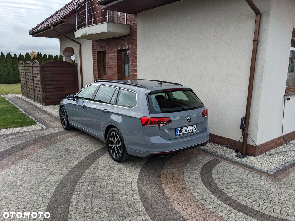 Volkswagen Passat 2.0 TDI SCR Style DSG - 3
