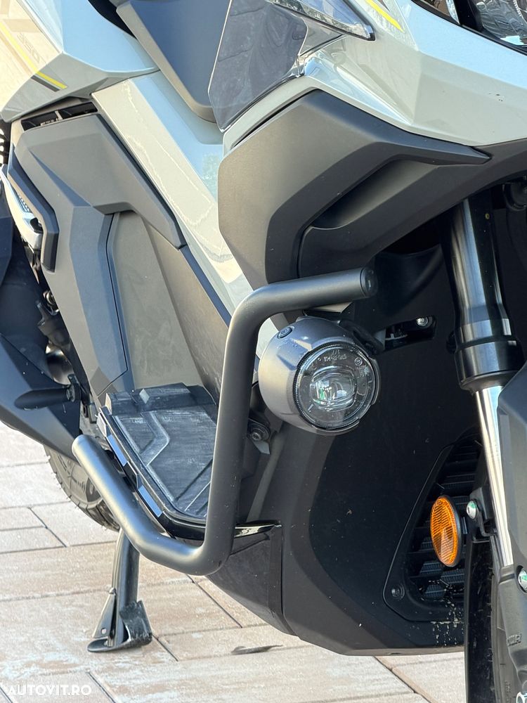 Honda ADV 350 - 8