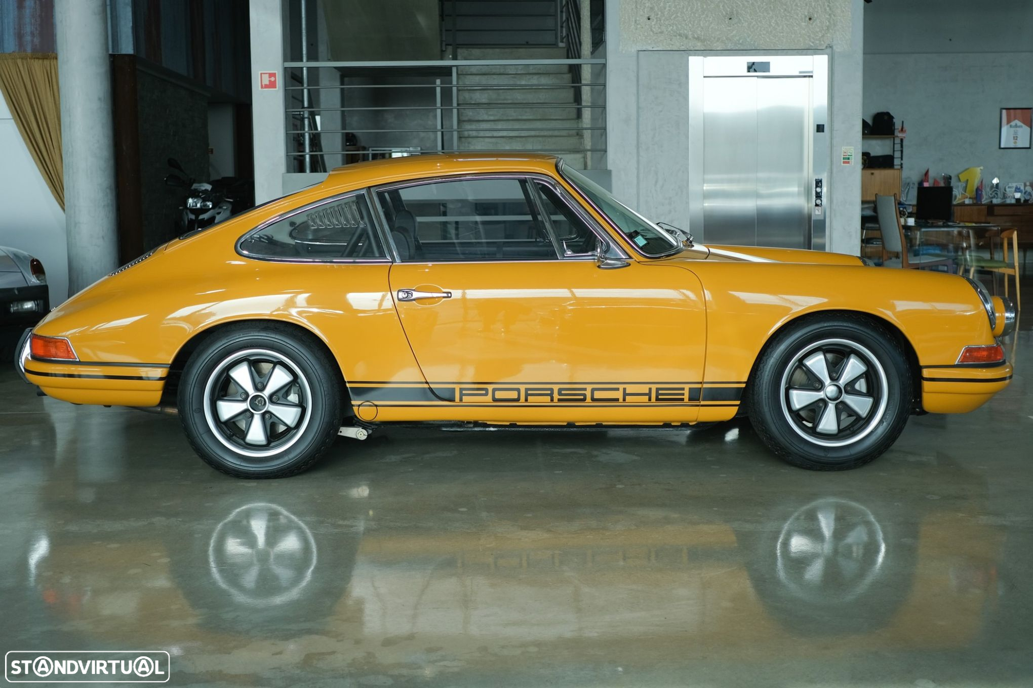 Porsche 911 Série F - 3