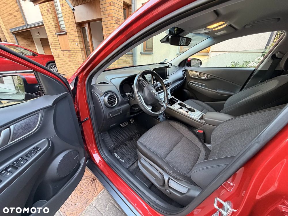 Hyundai Kona 64kWh Premium - 17