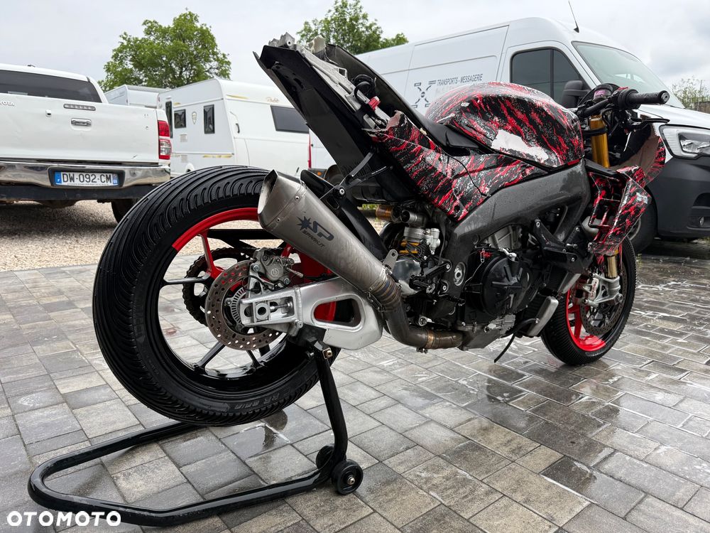 Aprilia Tuono - 6