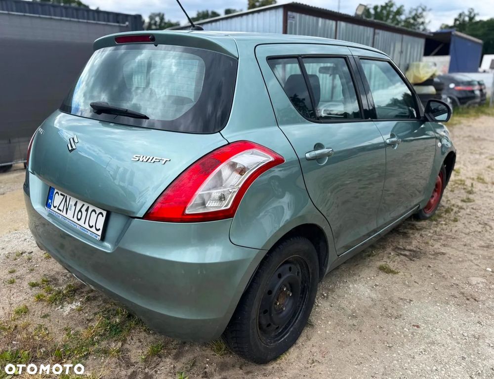 Suzuki Swift - 2